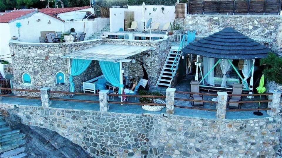 Guest House Gabriela Keratea Exterior foto